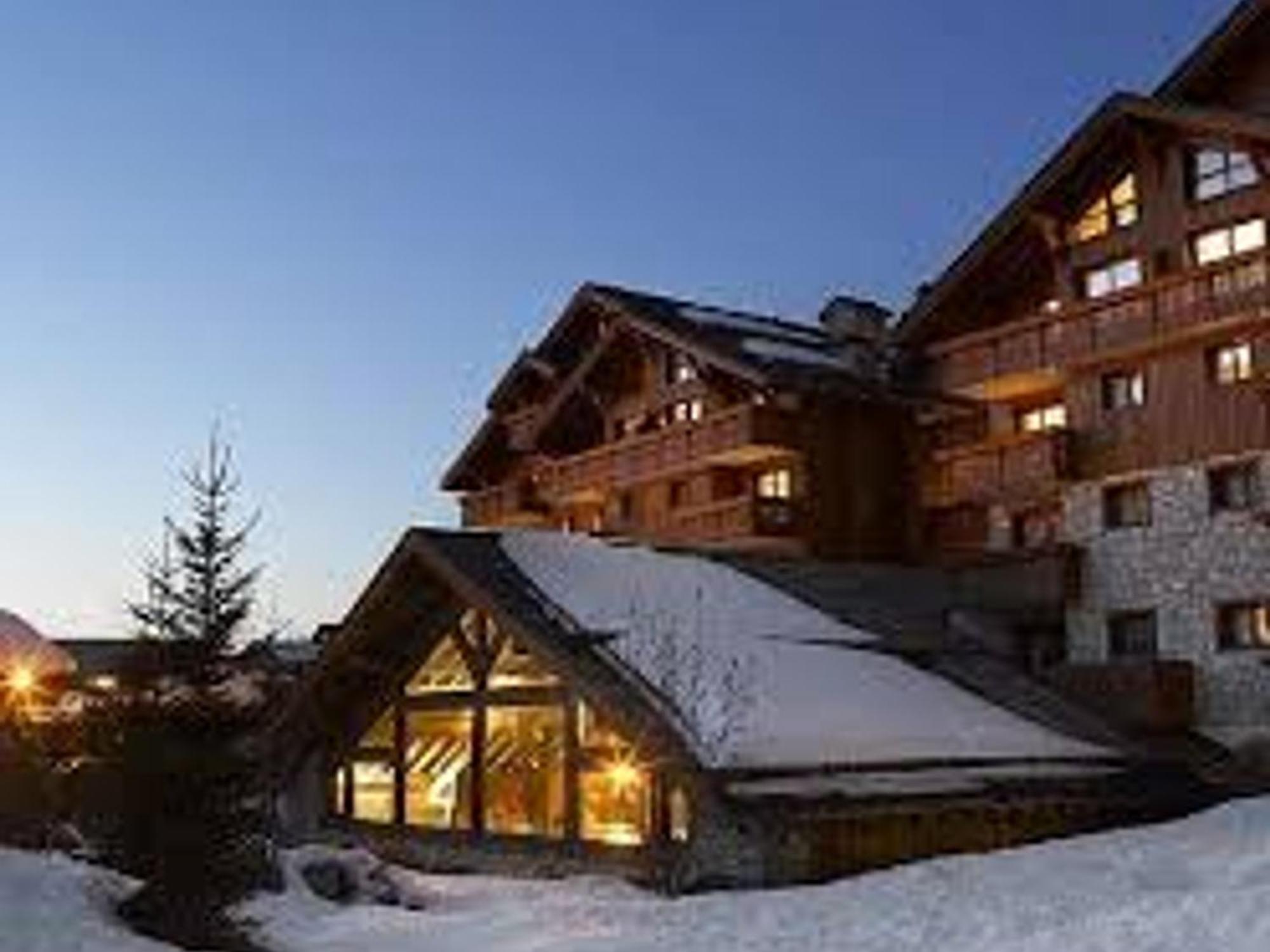 2 Pieces Avec Piscine, Et Acces Direct Pistes A Meribel Village - Fr-1-566-60 Apartment Les Allues